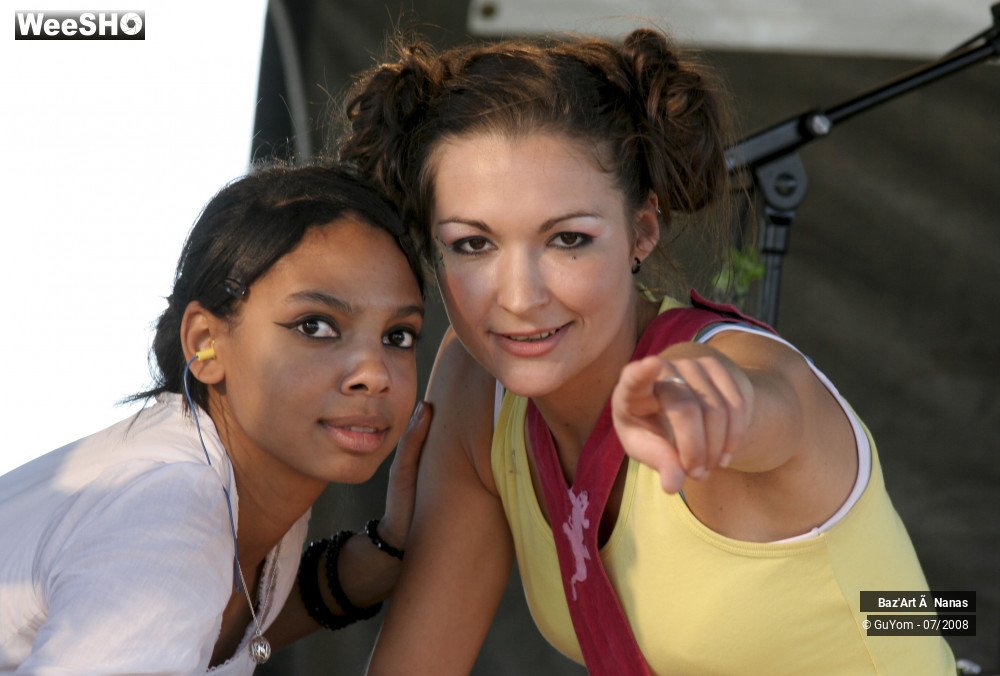 32/41 photos du spectacle Baz'Art à Nanas